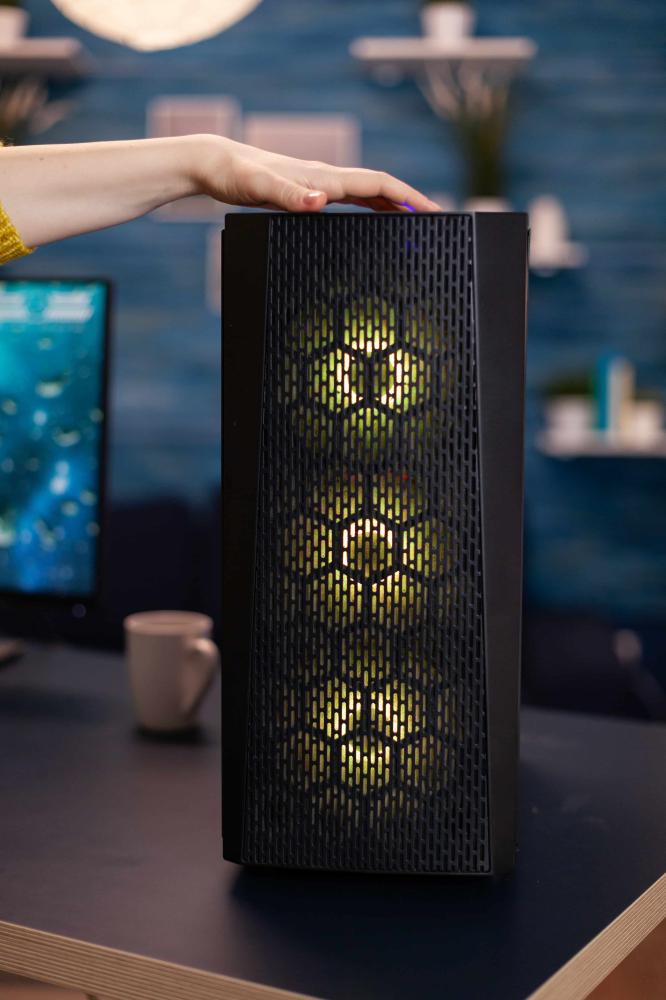 لماذا يعد بناء كمبيوتر خيارًا أفضل من شراء جهاز جاهز؟