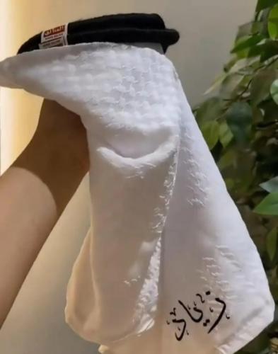 شماغ بالاسم مع العقال - متجر نجمة