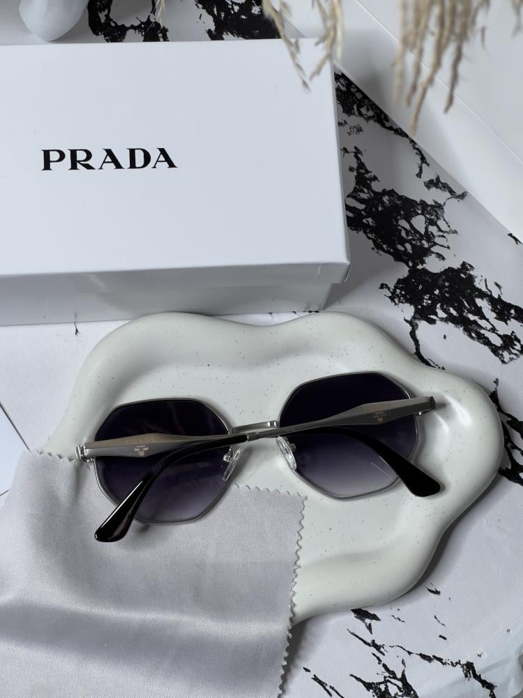 نظارة  PRADA أطار فضي -فضي