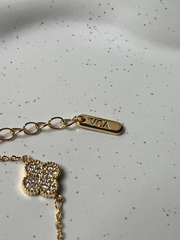 إسوارة Van cleef اذهبي كرستالات