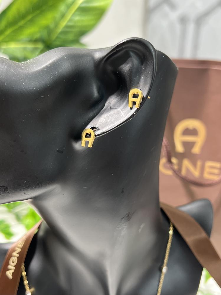 سلسال   AIGNER ذهبي