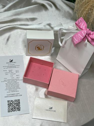 ملحقات SWAROVSKI الوردي