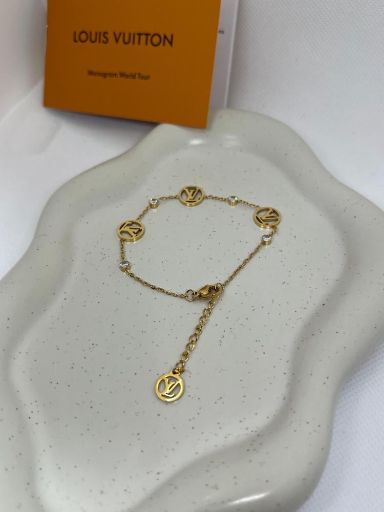 إسوارة LOUIS VUITTON معدن ذهبي