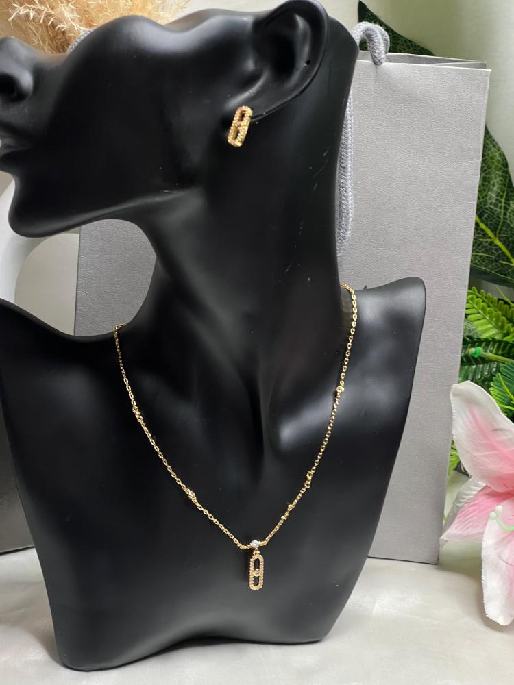 سلسالMESSIKA معدن ذهبي