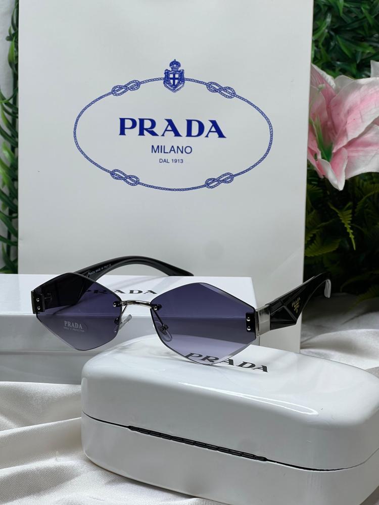 نظارة PRADA