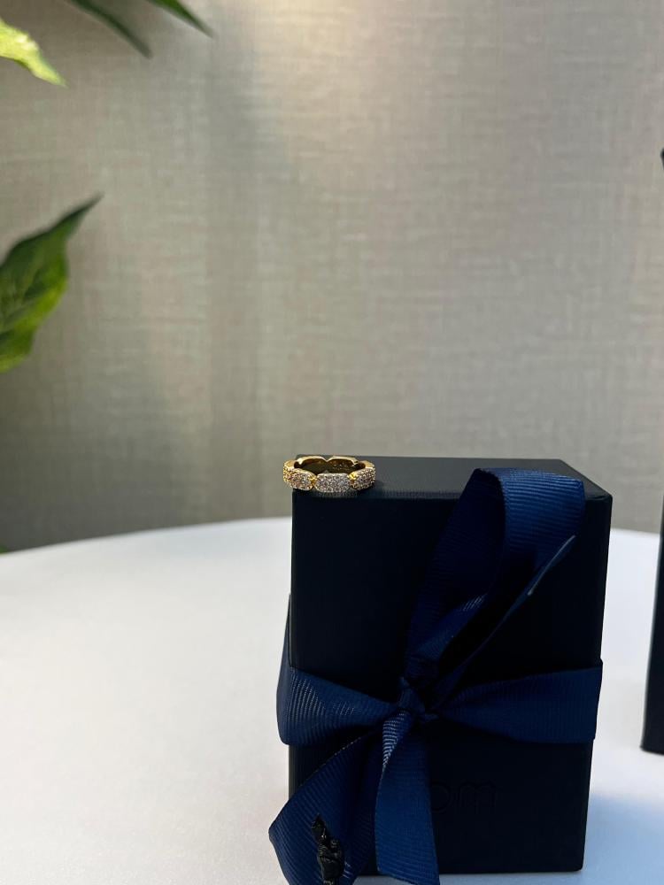 خاتم apm الذهبي