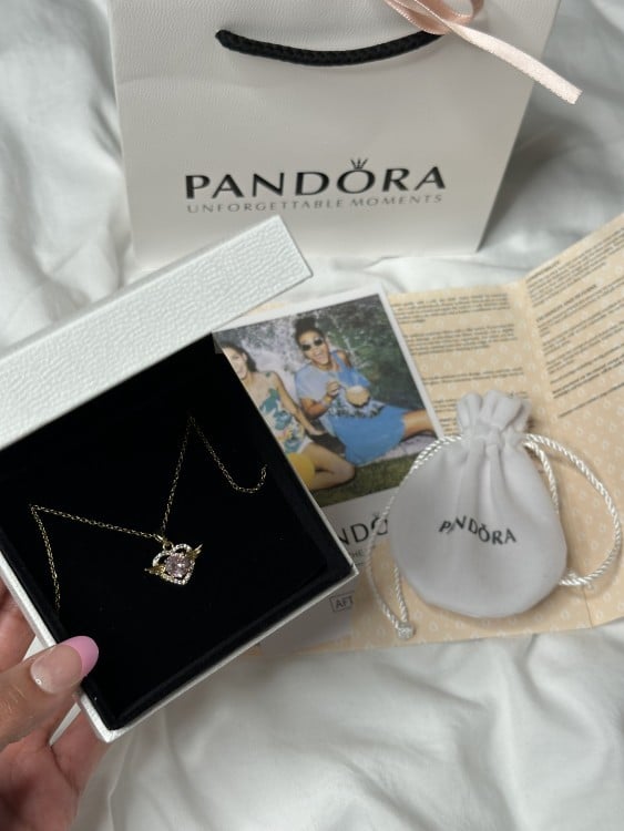 سلسال باندورا PANDORA كرستالة ذهبي قلب وردي