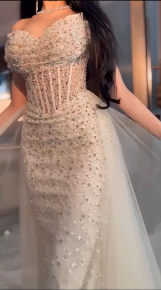 فستان سهرة فخم للمناسبات
