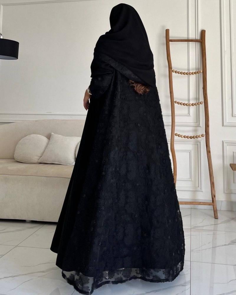 عباية سوداء بورد بارز ولمعة لولو