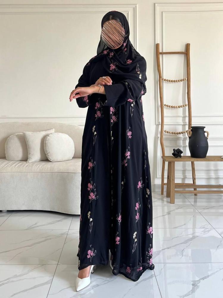 عباية شيفون بتطريز ورود ناعم