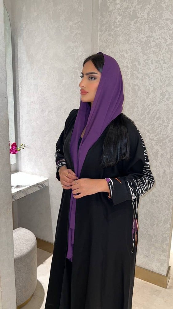 عباية منميت تطريز كمبيوتر قصة عادي