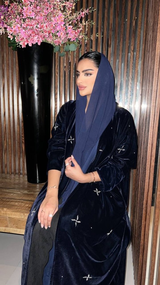 عباية مخمل شك يدوي قصة نص بشت