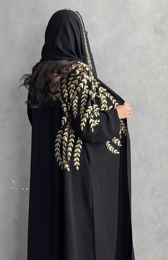 عباية ملكي تطريز يدوي قصة عادي