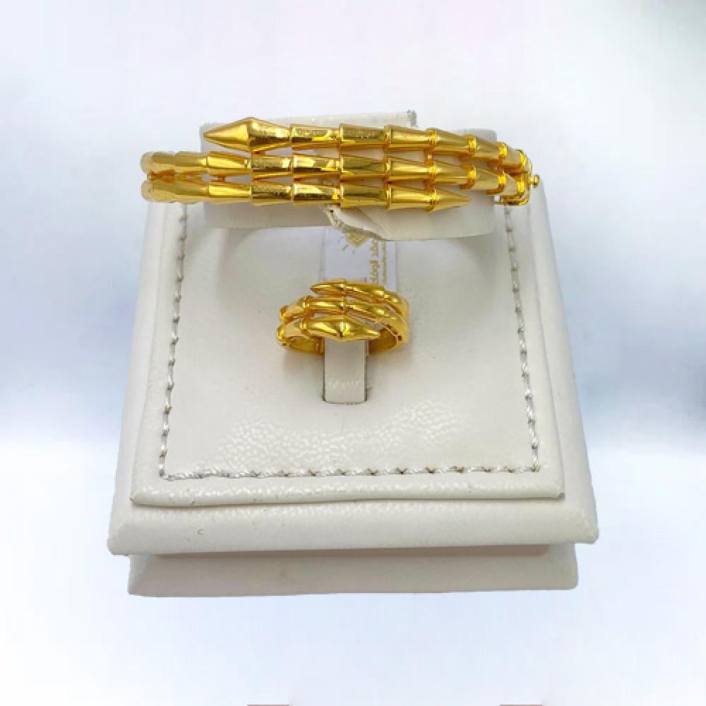 أسواره مع الخاتم ذهب عيار 21 الوزن 16.1 جرام