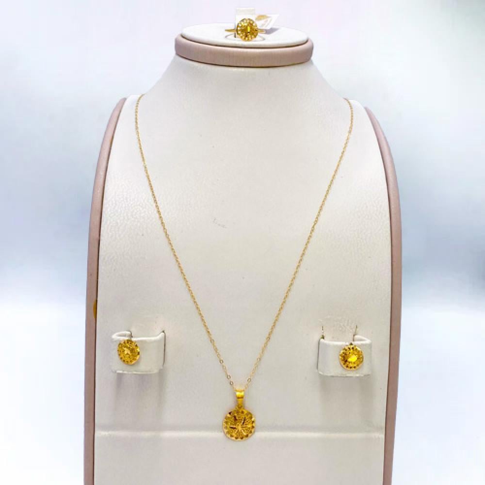 طقم ذهب أطفال عيار 21 الوزن 2.11 جرام