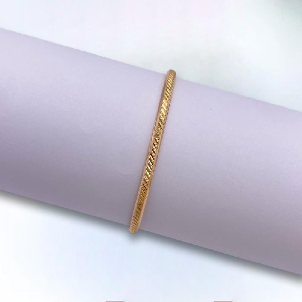 21 karat gold earrings, weight 16.2 grams =