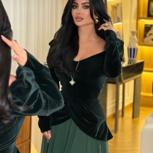 فستان ناعم مخمل زيتوني + ماروني