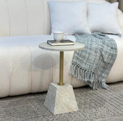 طاوله خدمه دائري بديل رخام