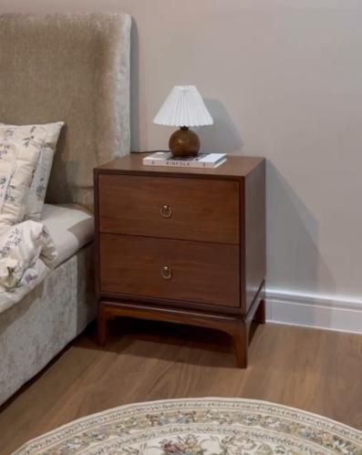 كمدينة سرير  خشب ينديان