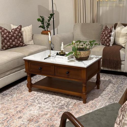 طاولة وسط تصميم  عصري سطح بديل رخام