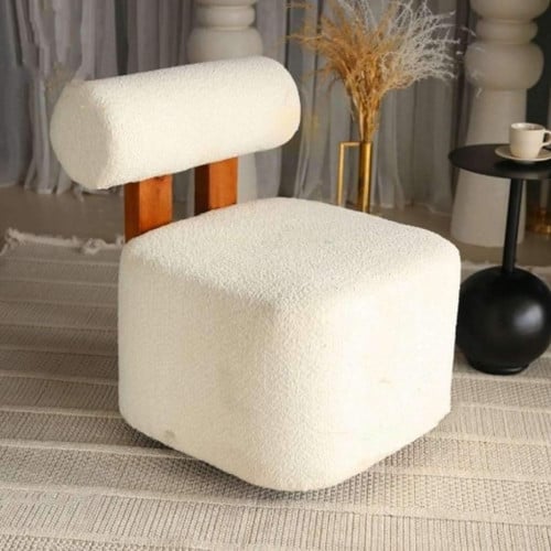 كرسي بوكليه بقماش ابيض وارجل بني