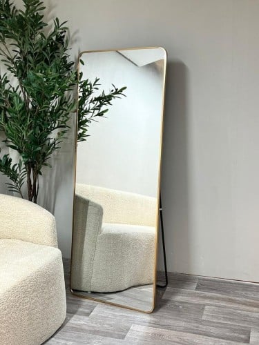 مرايه ايطار اسود