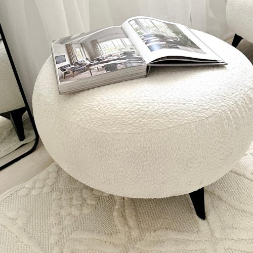 بوف بوكليه. انيق ابيض