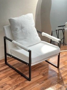 كرسي بوكليه ابيض