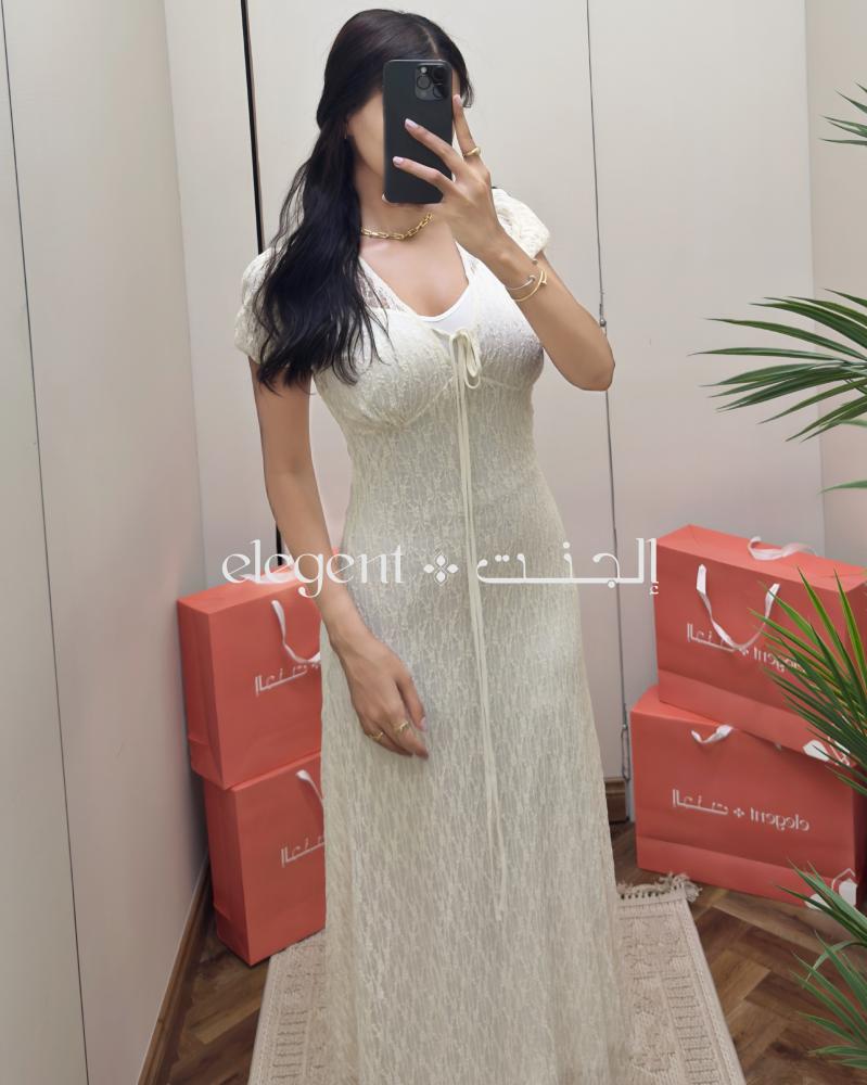 فستان دانتيل ناعم بربطة أمامية