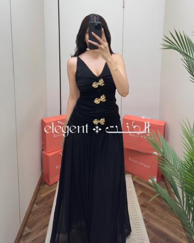 تيور سهرة أسود بكسرات ناعمة وتزيين فراشات ذهبية |...