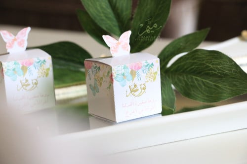 علبه توزيعات صغيره ثيم فراشه