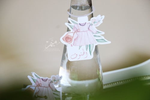 زينه مويه ثيم فستان وردي