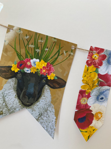 مثلثات زينة خرفان العيد