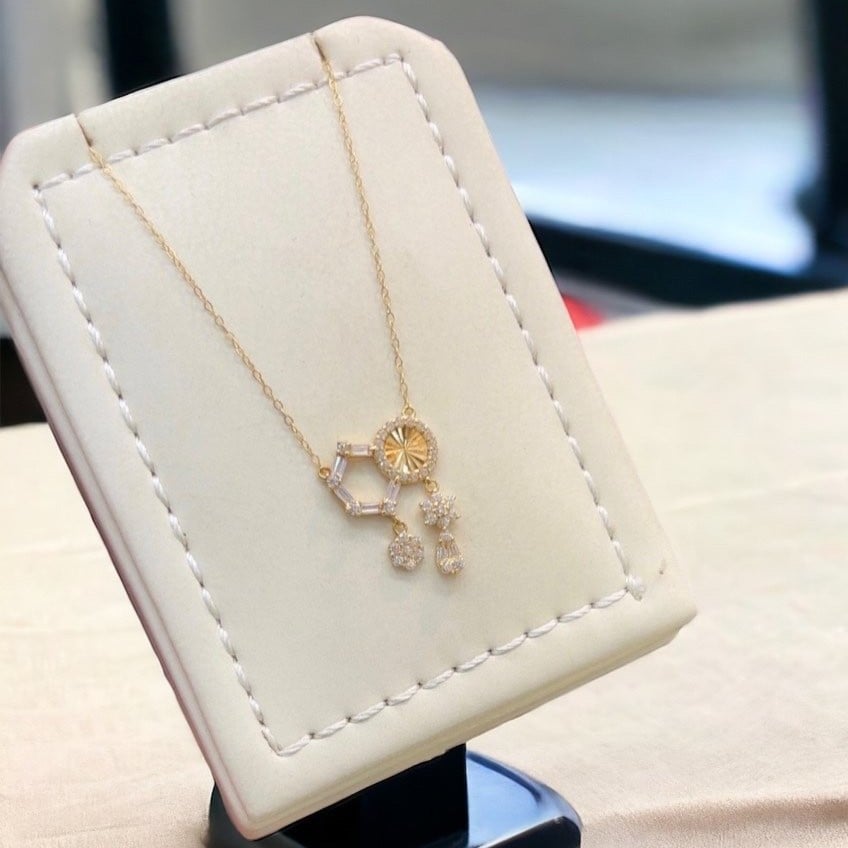 عقد ناعم 18k