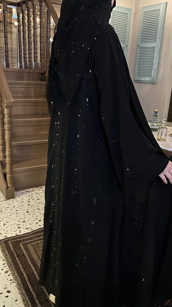 عبايه ديمه