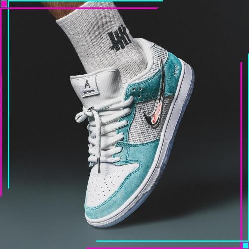 Nike SB Dunk Low April Skateboards