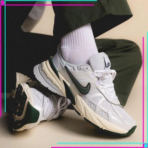 Nike V2K Run Fir White Green