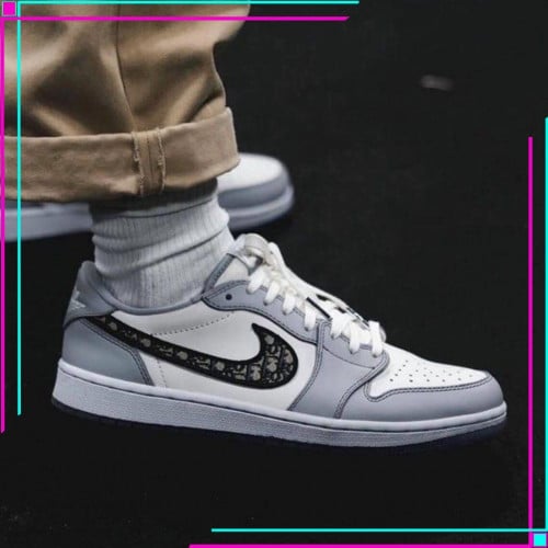 Jordan 1 Retro Low Dior