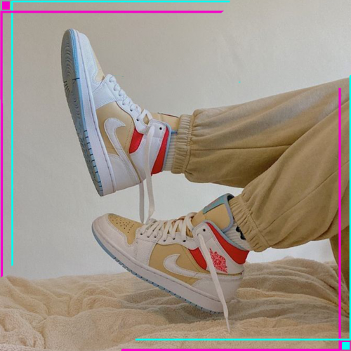 Jordan 1 Mid SE sesame