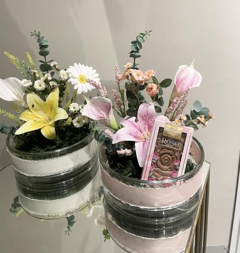 فازه ورد صناعي