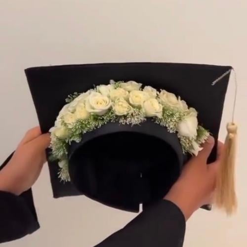 ورد قبعة التخرج