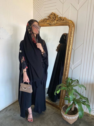 عباية اسود بلاك بيري ناعم وكم اوبال