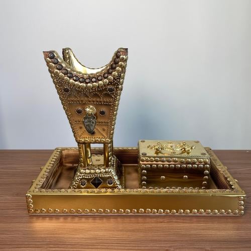 طقم اهداء مبخرة نجدية مع علبة عود وصينية