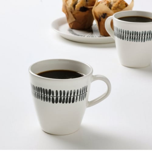 كوب ابيض نقش