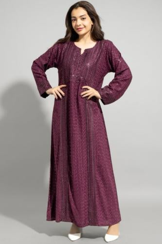 جلابية بتطريز ولمعة ترتر لون عنابي