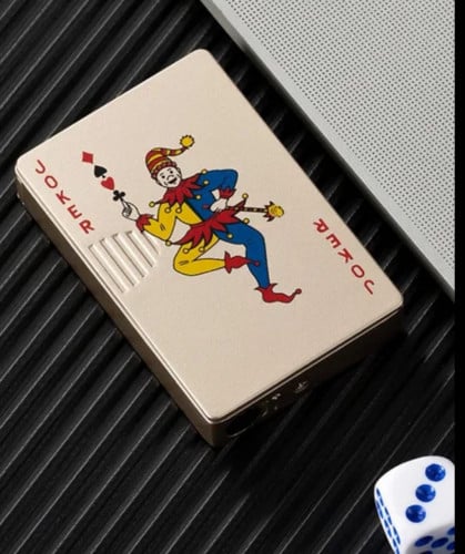 بطاقة لعب ولاعة