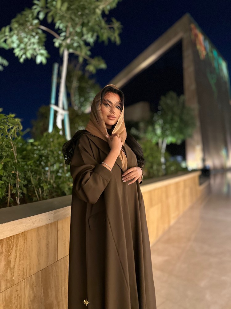 عباية كلوش مع طرحة شك