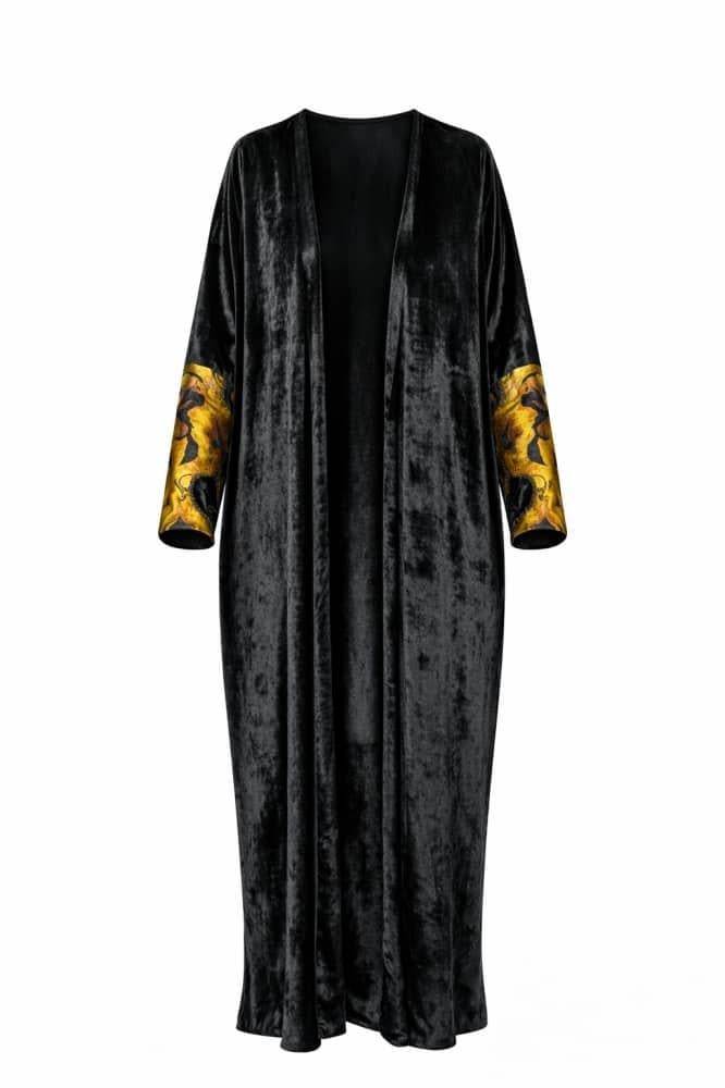 عبايات مخمل