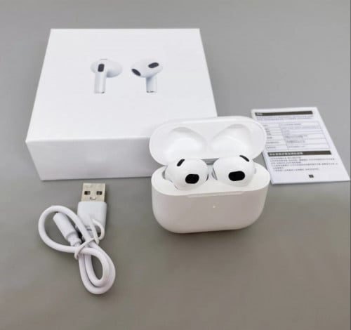 سماعات AirPods 4 (اللون ابيض)