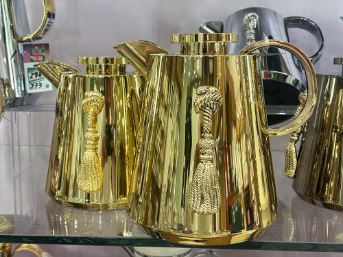 طقم ترامس ذهبي